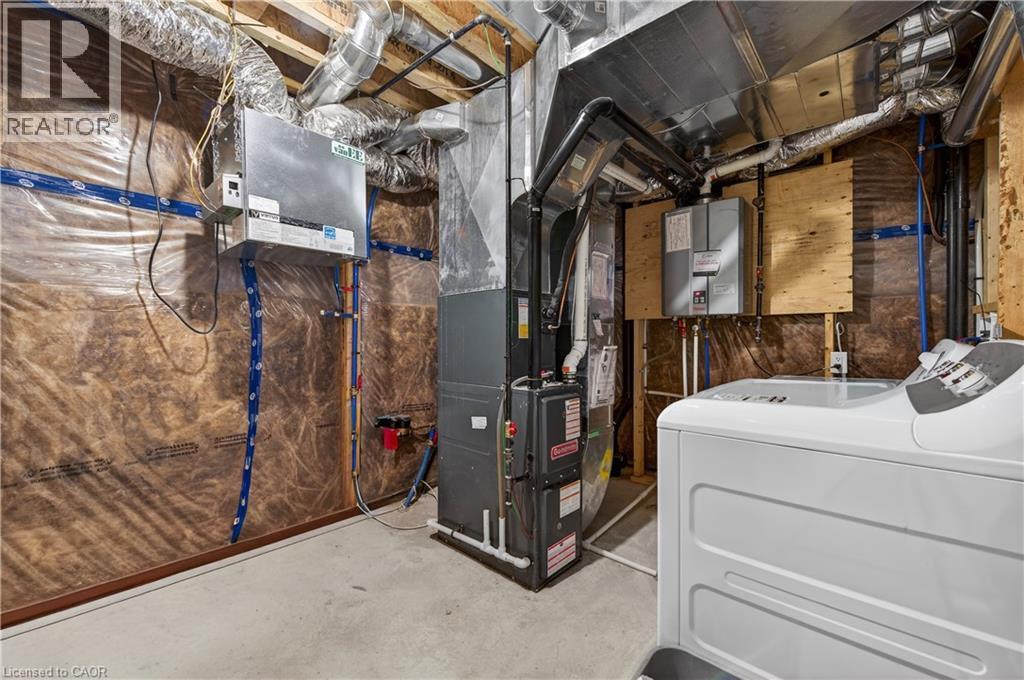 












15 VINIFERA Drive

,
Grimsby,




Ontario
L3M0L2

