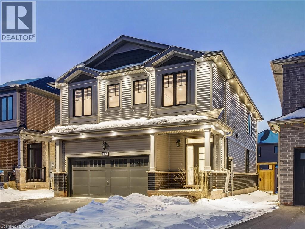 












15 VINIFERA Drive

,
Grimsby,




Ontario
L3M0L2

