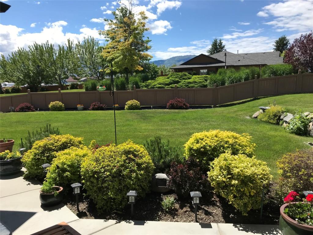 









2317


Pine Vista

Place,
West Kelowna,




BC
V4T 2Y1

