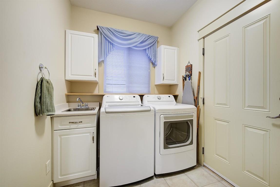 









2317


Pine Vista

Place,
West Kelowna,




BC
V4T 2Y1

