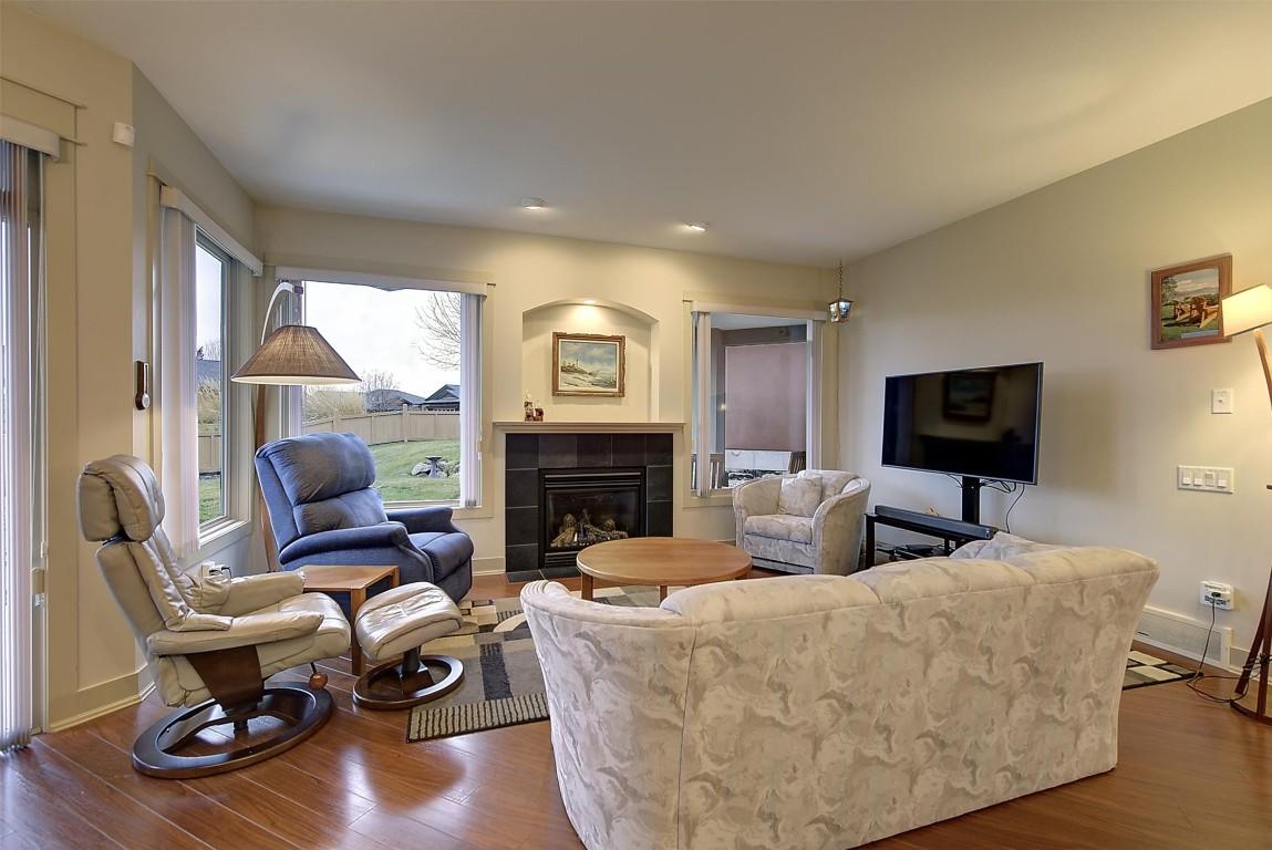 









2317


Pine Vista

Place,
West Kelowna,




BC
V4T 2Y1

