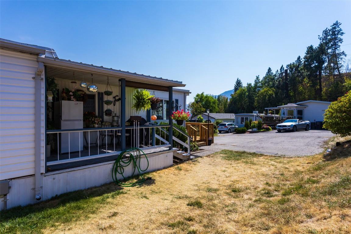 









6711


97

Highway, 13,
Peachland,




BC
V0H 1X9

