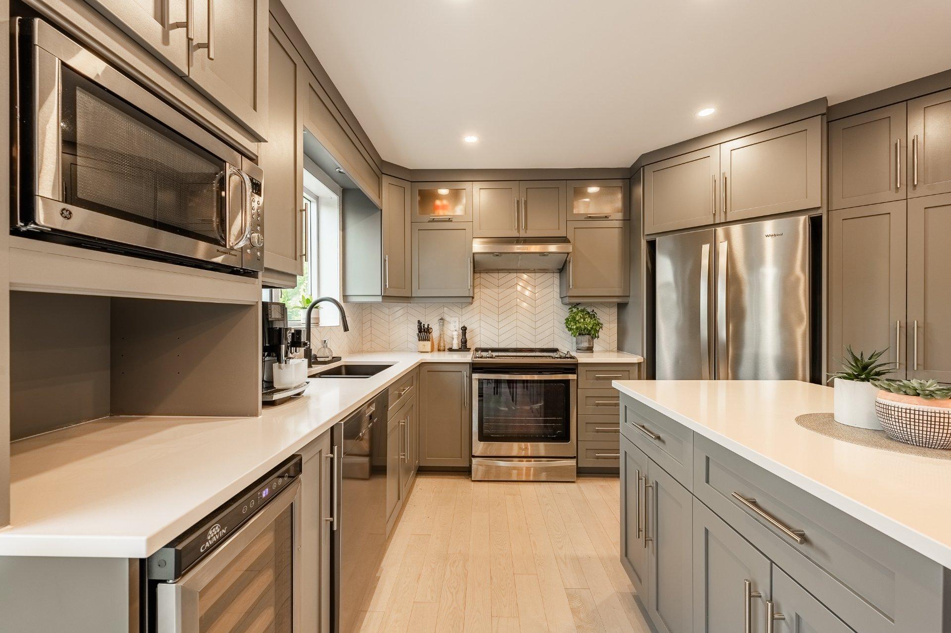 









15


Rue Besset

,
Saint-Mathias-sur-Richelieu,




QC
J3L6A3

