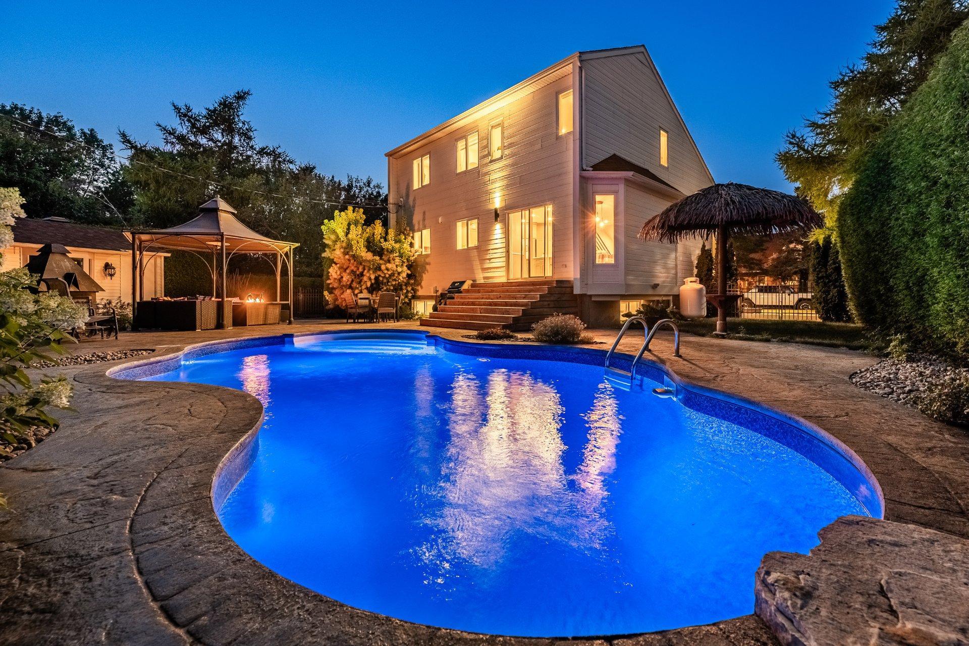 









15


Rue Besset

,
Saint-Mathias-sur-Richelieu,




QC
J3L6A3

