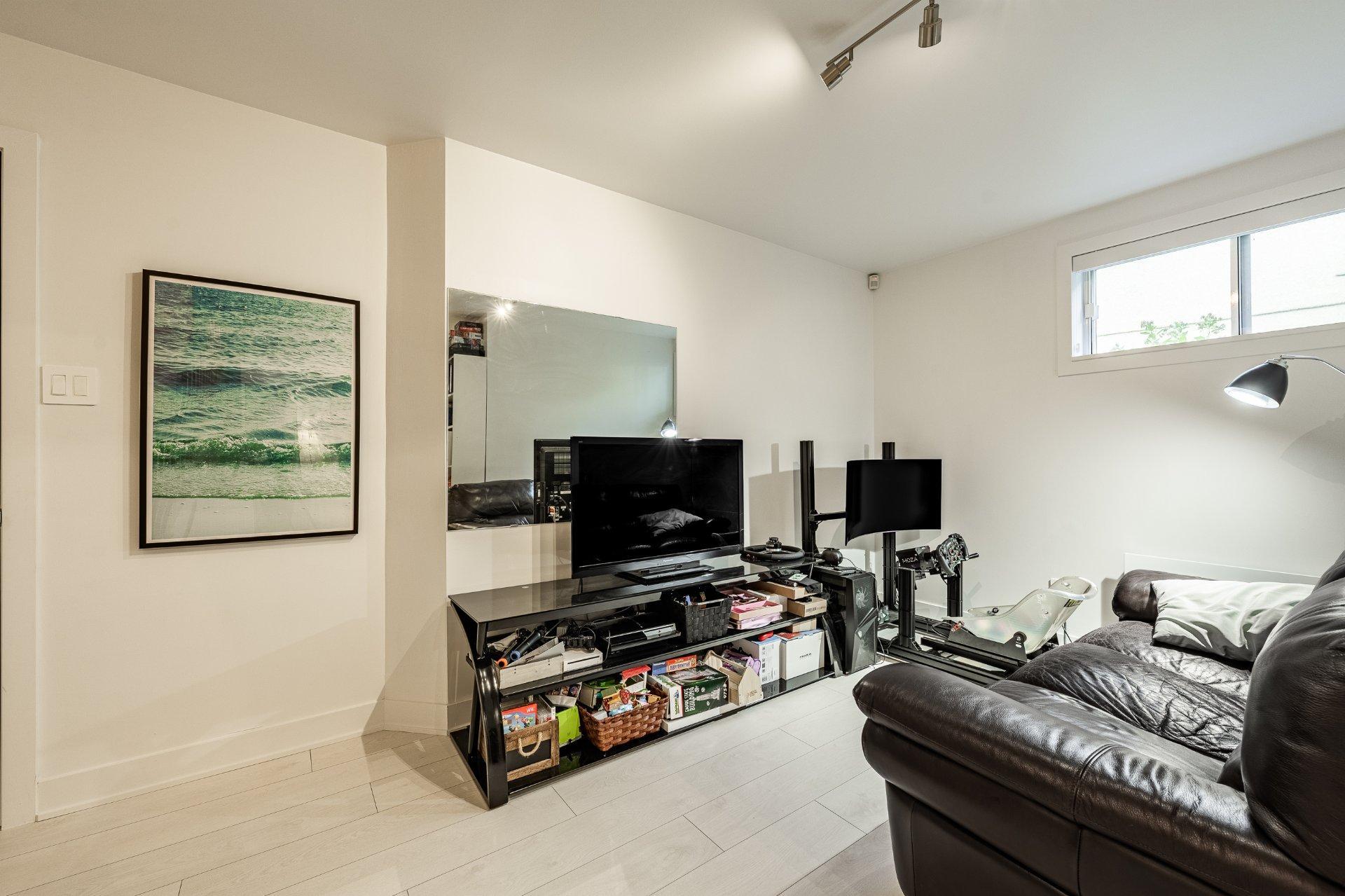 









15


Rue Besset

,
Saint-Mathias-sur-Richelieu,




QC
J3L6A3

