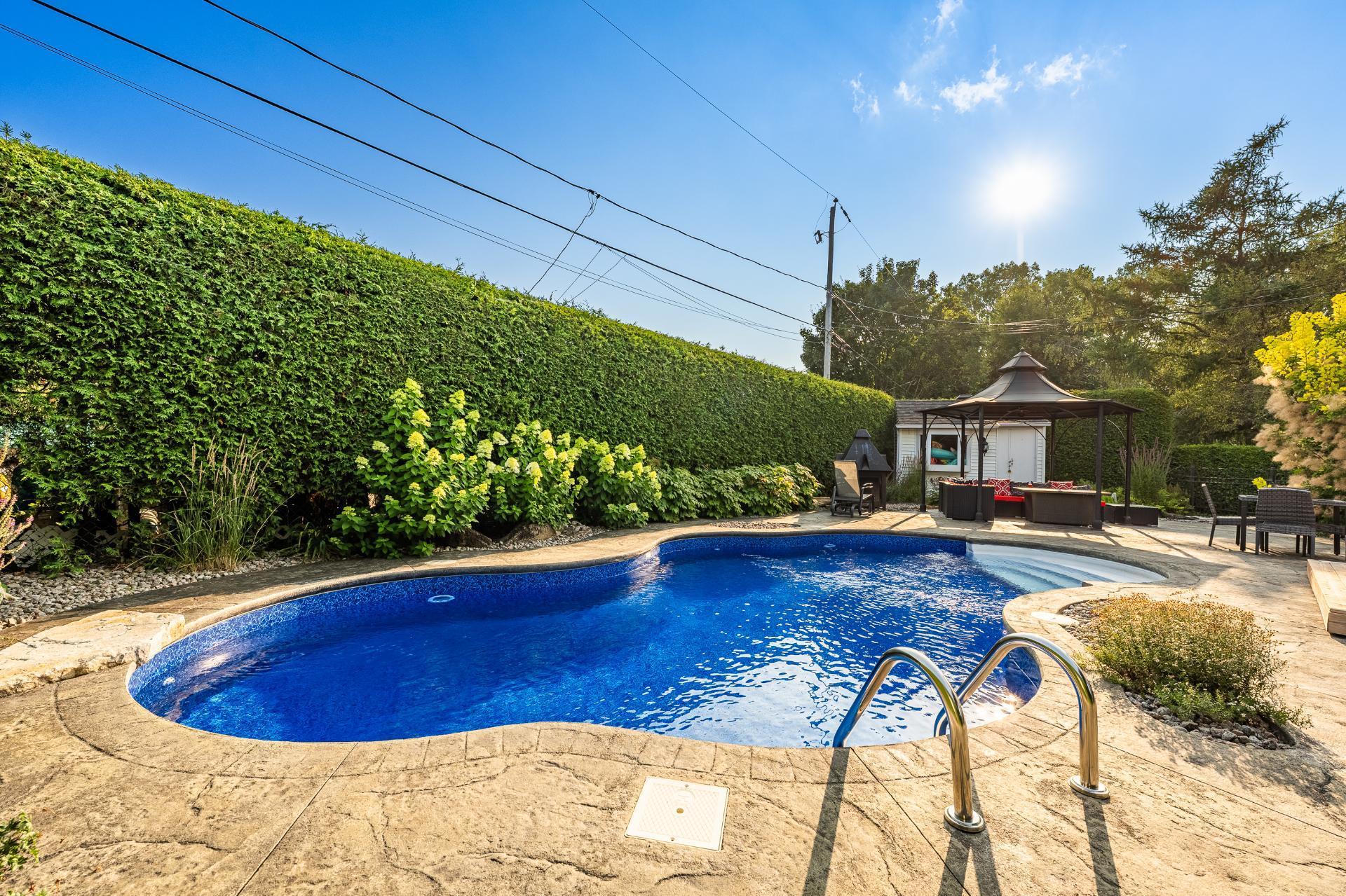 









15


Rue Besset

,
Saint-Mathias-sur-Richelieu,




QC
J3L6A3

