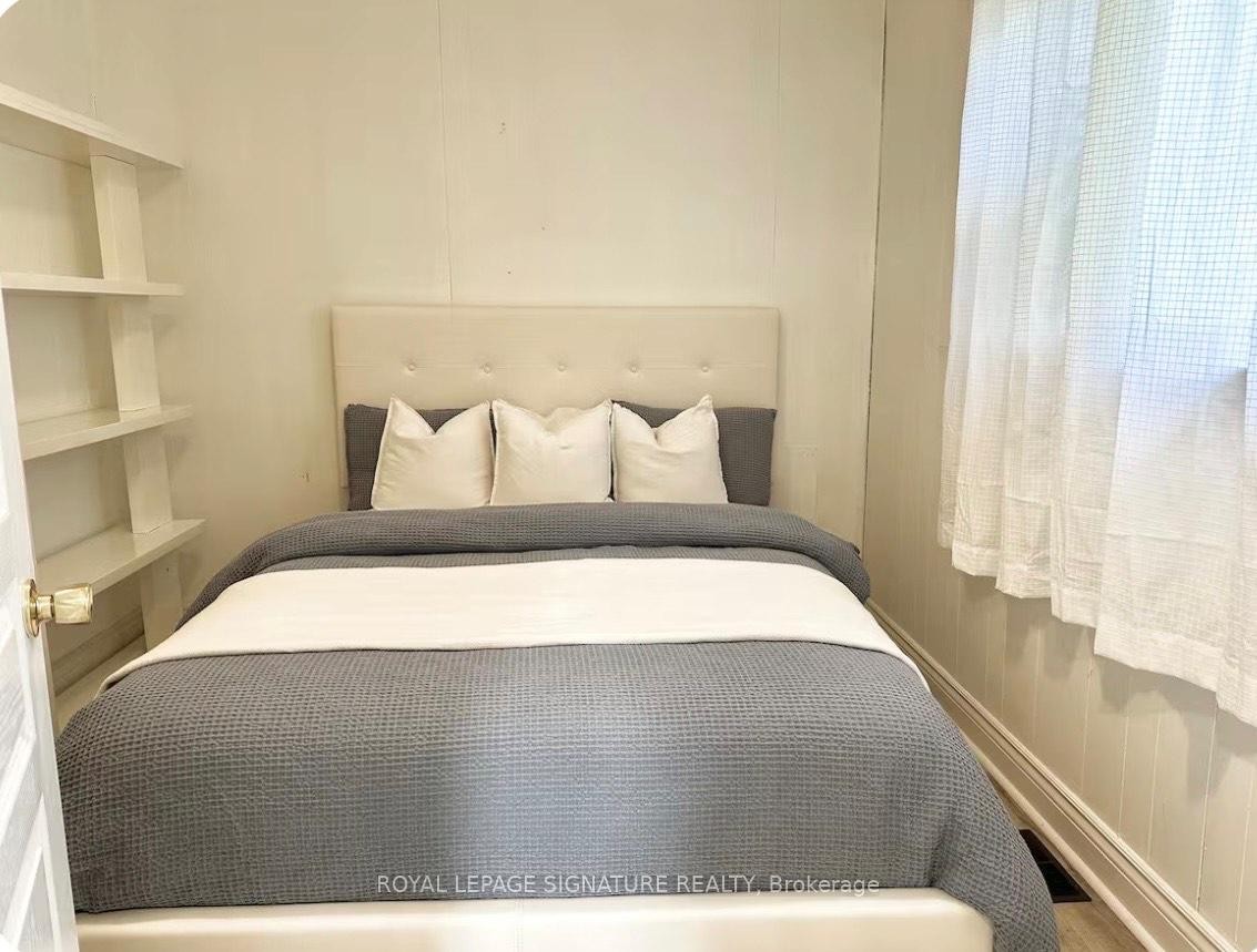 









1119


Rebecca

Street,
Oakville,




ON
L6L 1Y6

