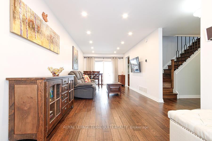 









3068


Cantelon

Crescent,
Mississauga,




ON
L5N 3J8

