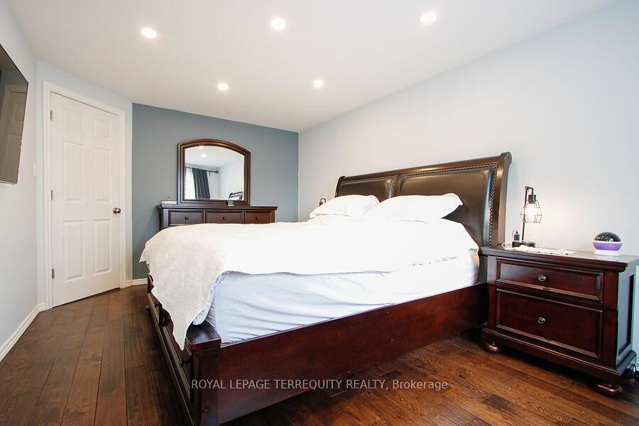 









3068


Cantelon

Crescent,
Mississauga,




ON
L5N 3J8

