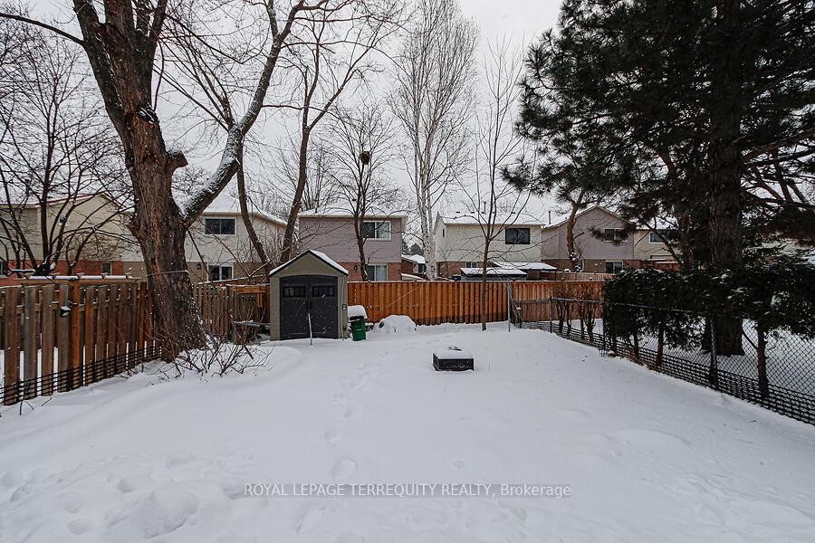 









3068


Cantelon

Crescent,
Mississauga,




ON
L5N 3J8

