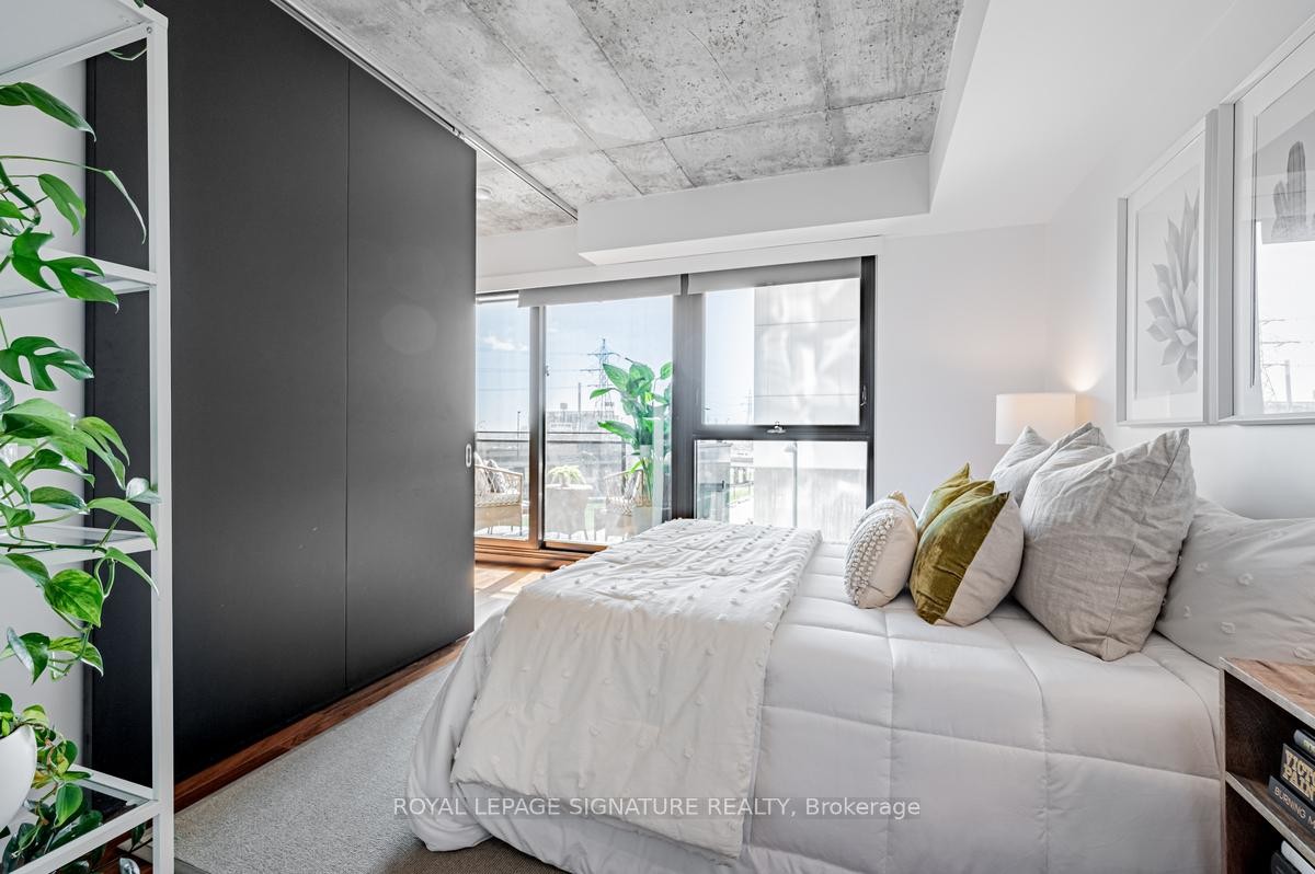 









51


Trolley

Crescent, 405,
Toronto,




ON
M5A 0E9

