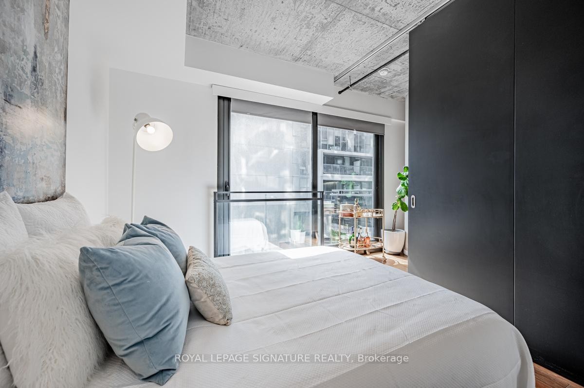 









51


Trolley

Crescent, 405,
Toronto,




ON
M5A 0E9

