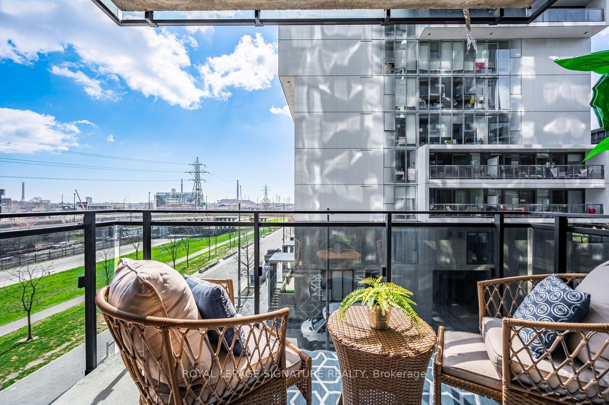 









51


Trolley

Crescent, 405,
Toronto,




ON
M5A 0E9

