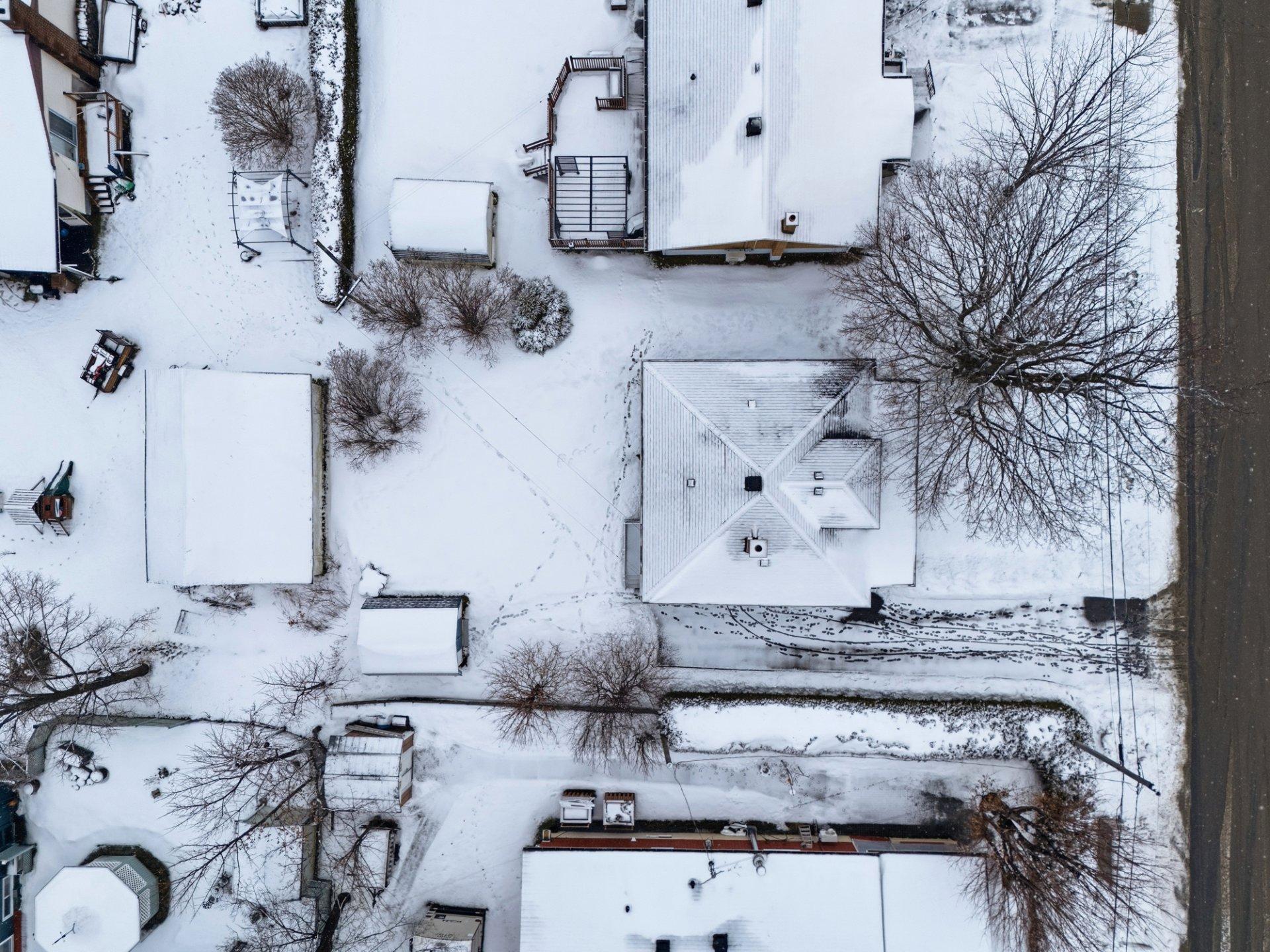 









480


Rue May

,
Coaticook,




QC
J1A1S9

