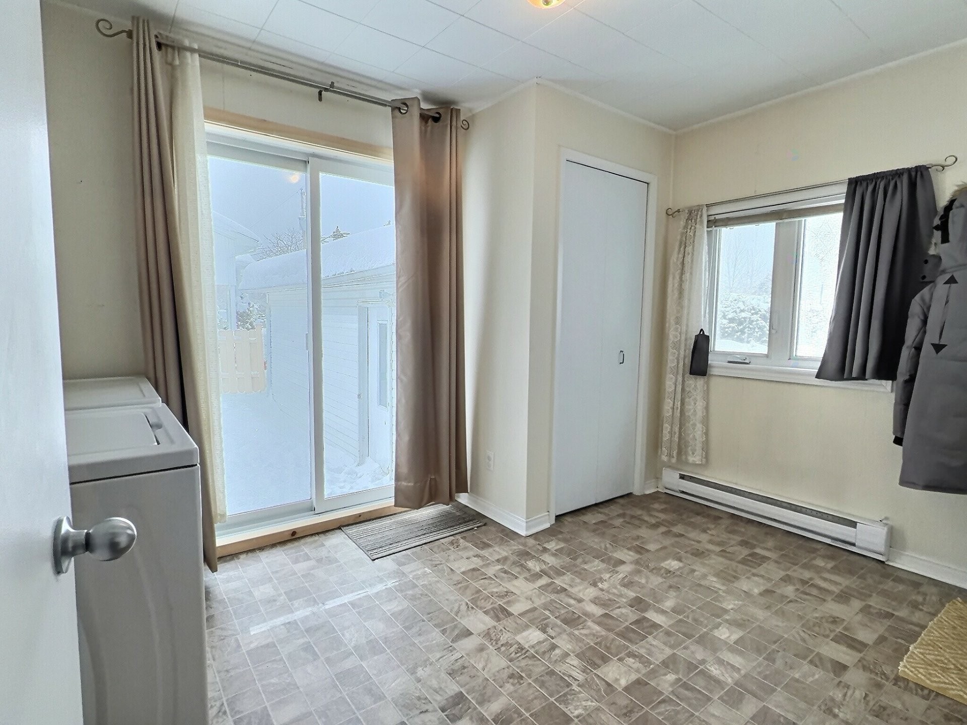 









26


Rue Leblanc

,
Notre-Dame-du-Nord,




QC
J0Z3B0

