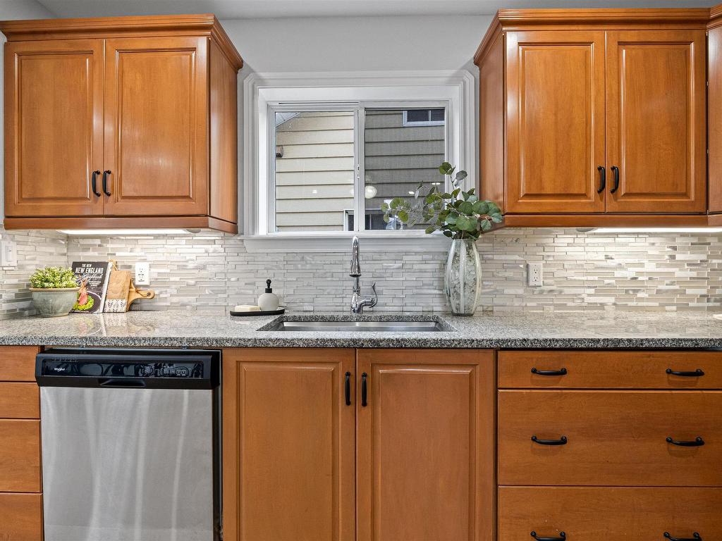 












3175 Micmac Street

,
Halifax,




NS
B3L 3W3

