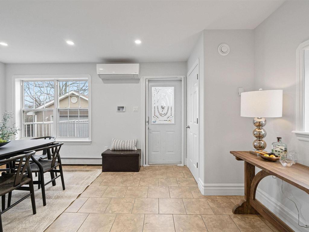 












3175 Micmac Street

,
Halifax,




NS
B3L 3W3

