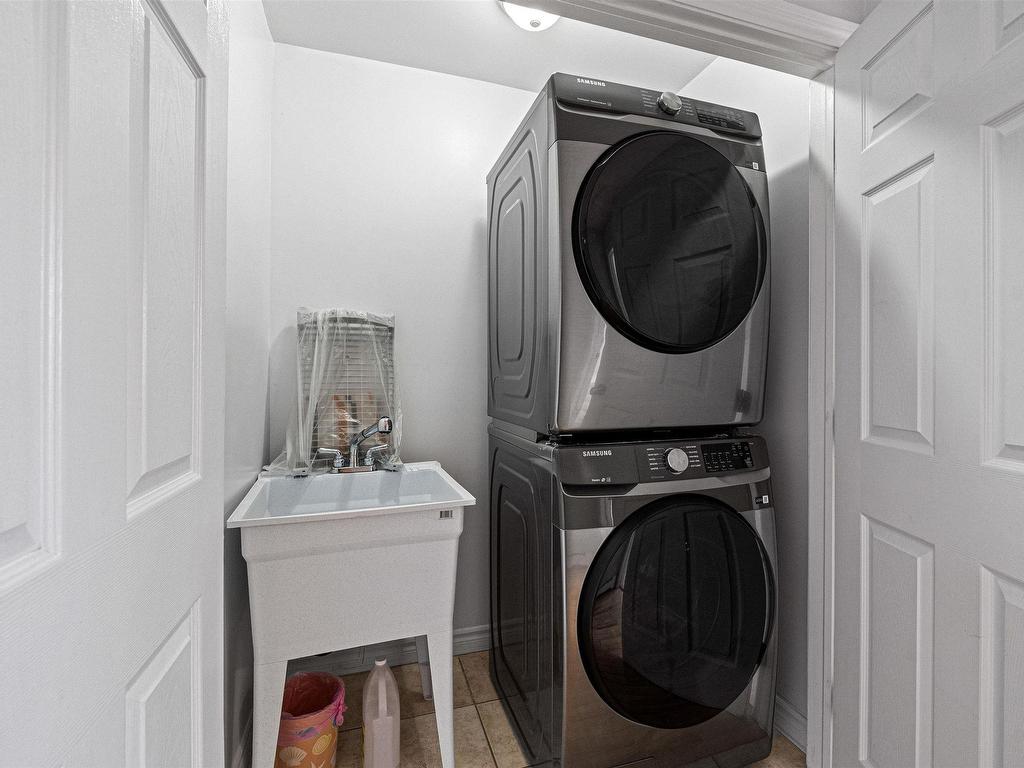 












3175 Micmac Street

,
Halifax,




NS
B3L 3W3

