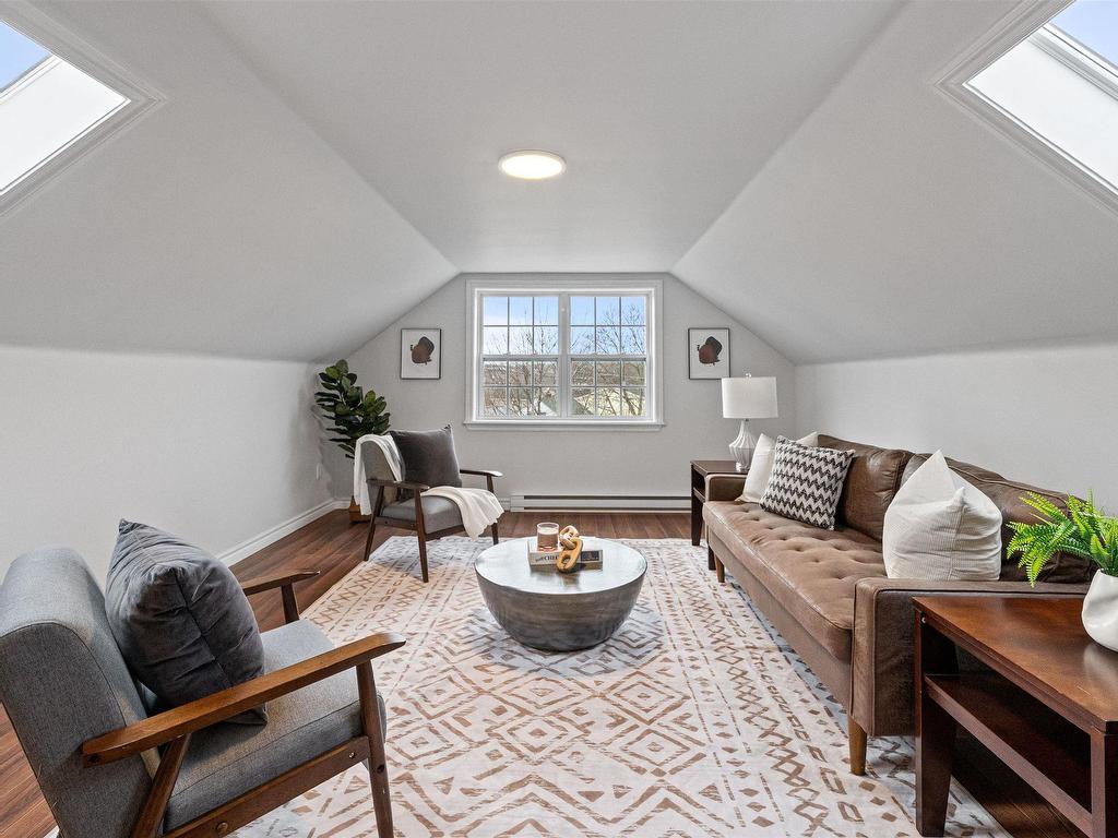 












3175 Micmac Street

,
Halifax,




NS
B3L 3W3

