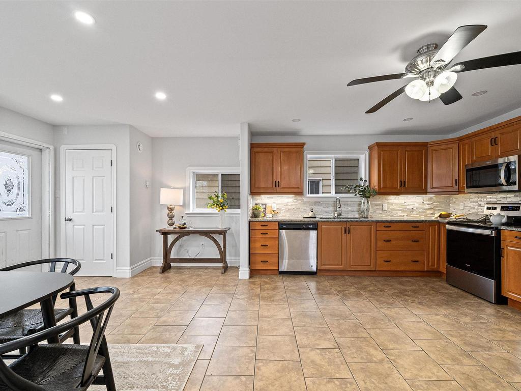 












3175 Micmac Street

,
Halifax,




NS
B3L 3W3

