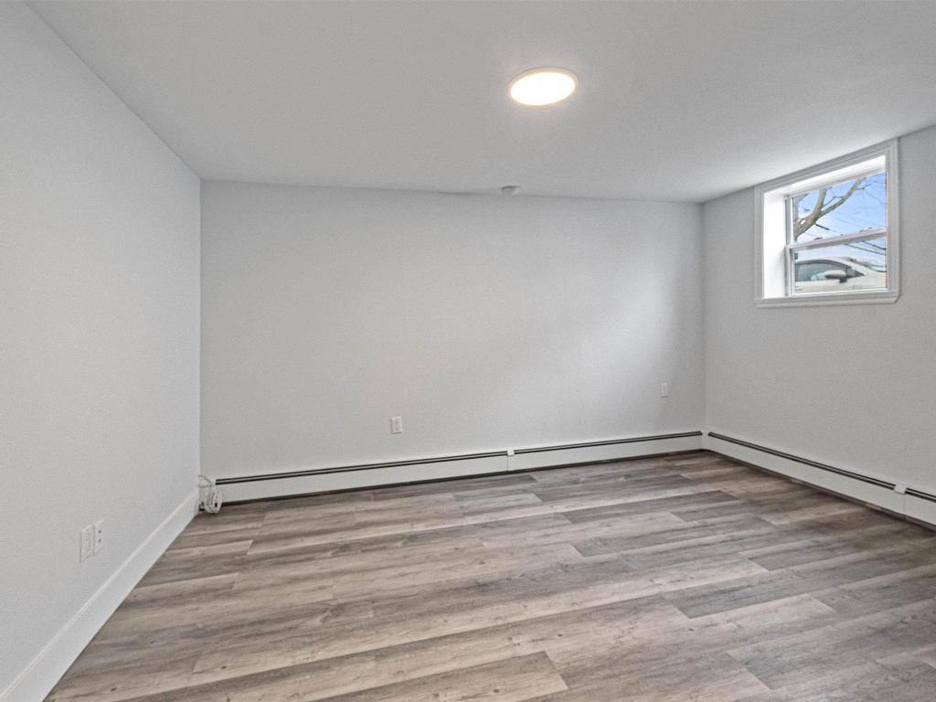 












3175 Micmac Street

,
Halifax,




NS
B3L 3W3

