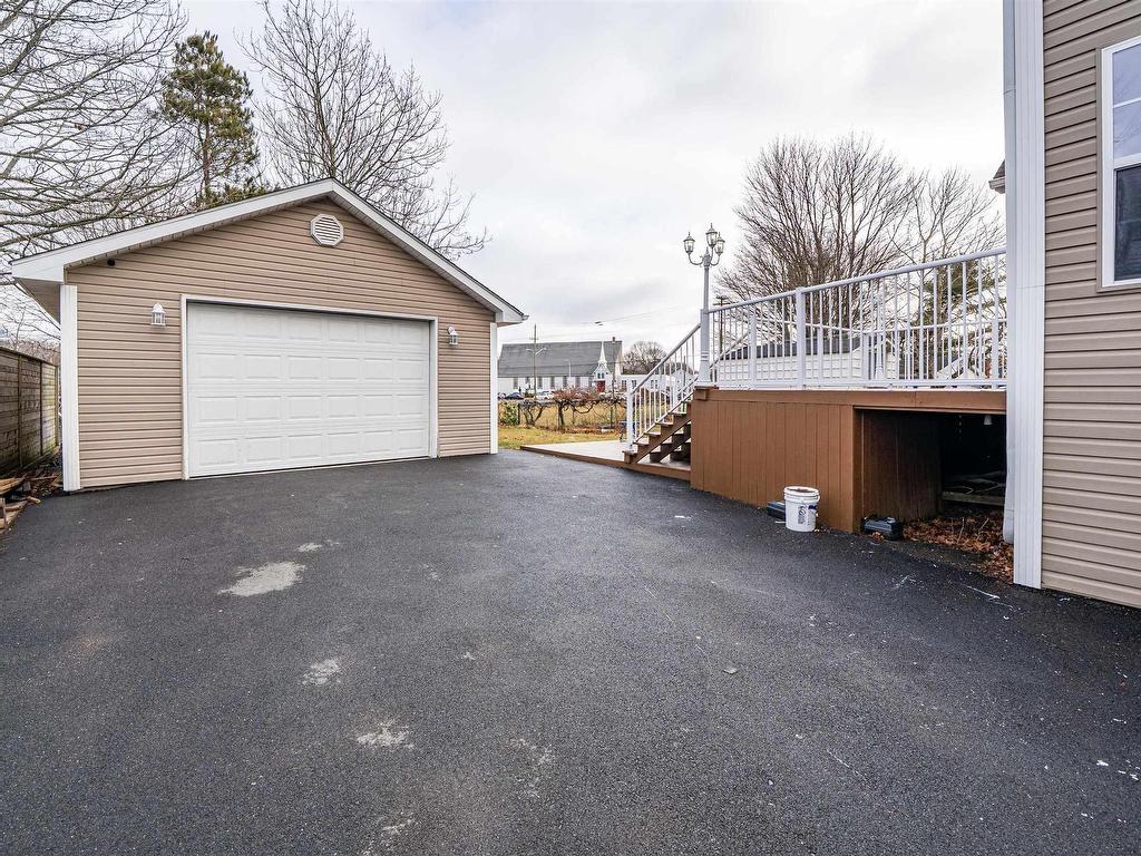 












3175 Micmac Street

,
Halifax,




NS
B3L 3W3

