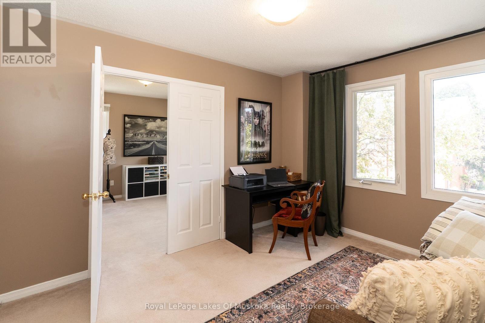 












50 SHORELINE DRIVE

,
Bracebridge (Macaulay),




Ontario
P1L1Z4

