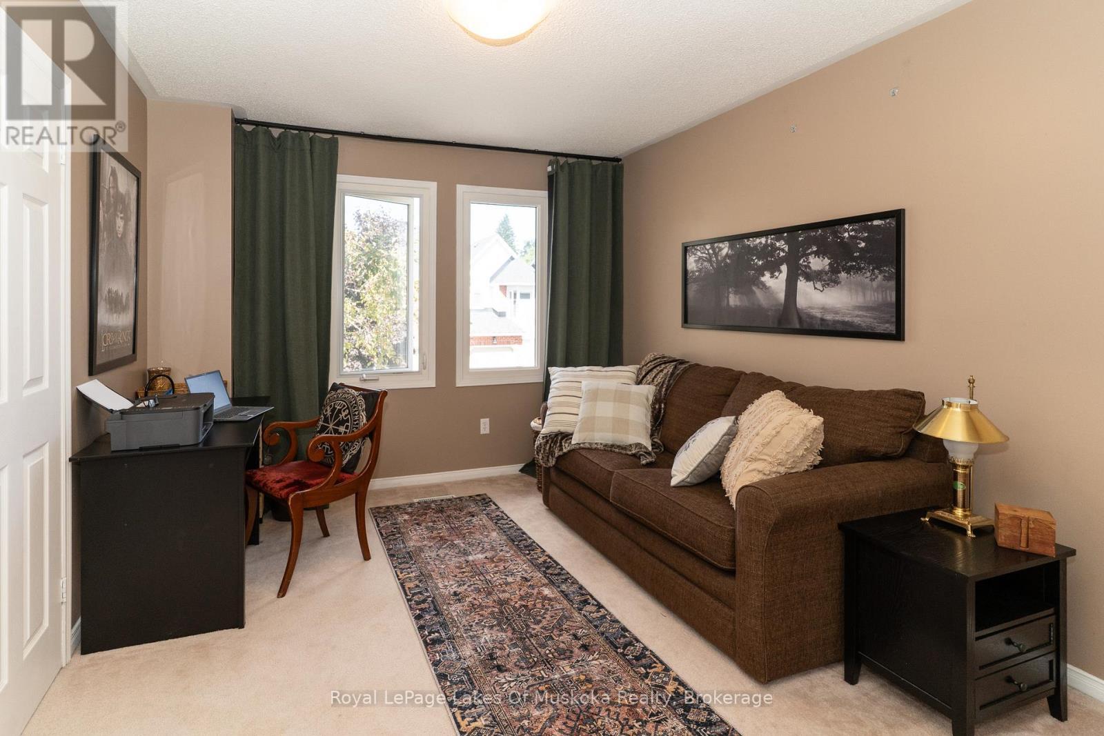 












50 SHORELINE DRIVE

,
Bracebridge (Macaulay),




Ontario
P1L1Z4

