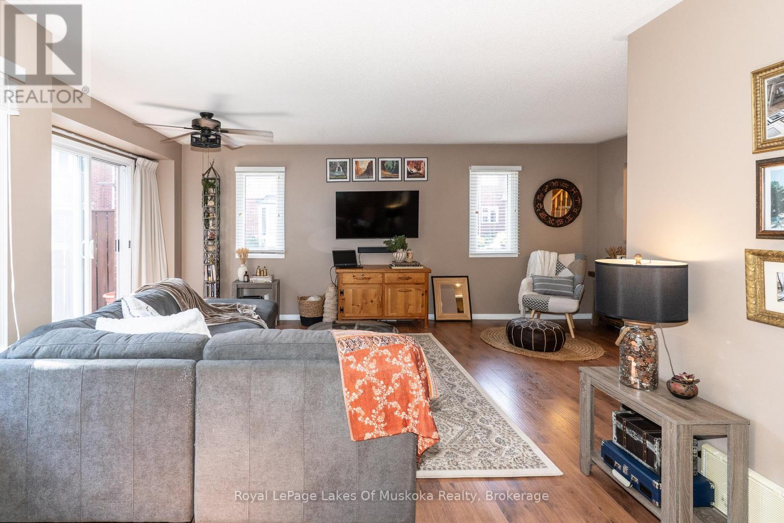 












50 SHORELINE DRIVE

,
Bracebridge (Macaulay),




Ontario
P1L1Z4

