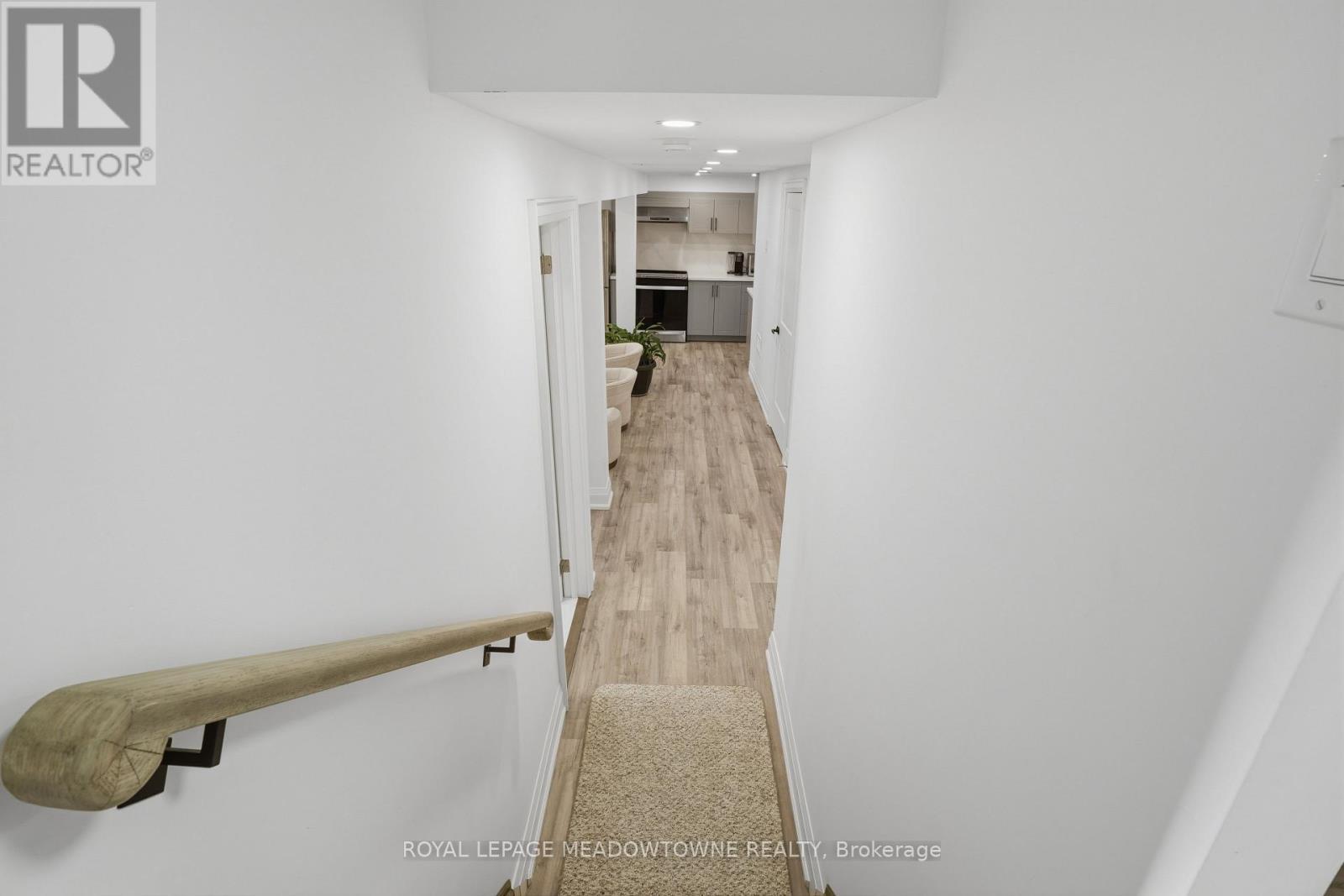 












10 MOTTISTONE COURT

,
Brantford,




Ontario
N3R6L1

