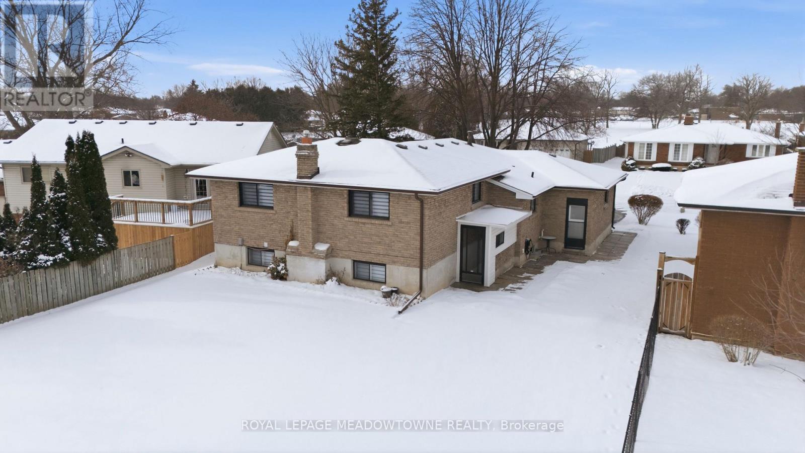 












10 MOTTISTONE COURT

,
Brantford,




Ontario
N3R6L1

