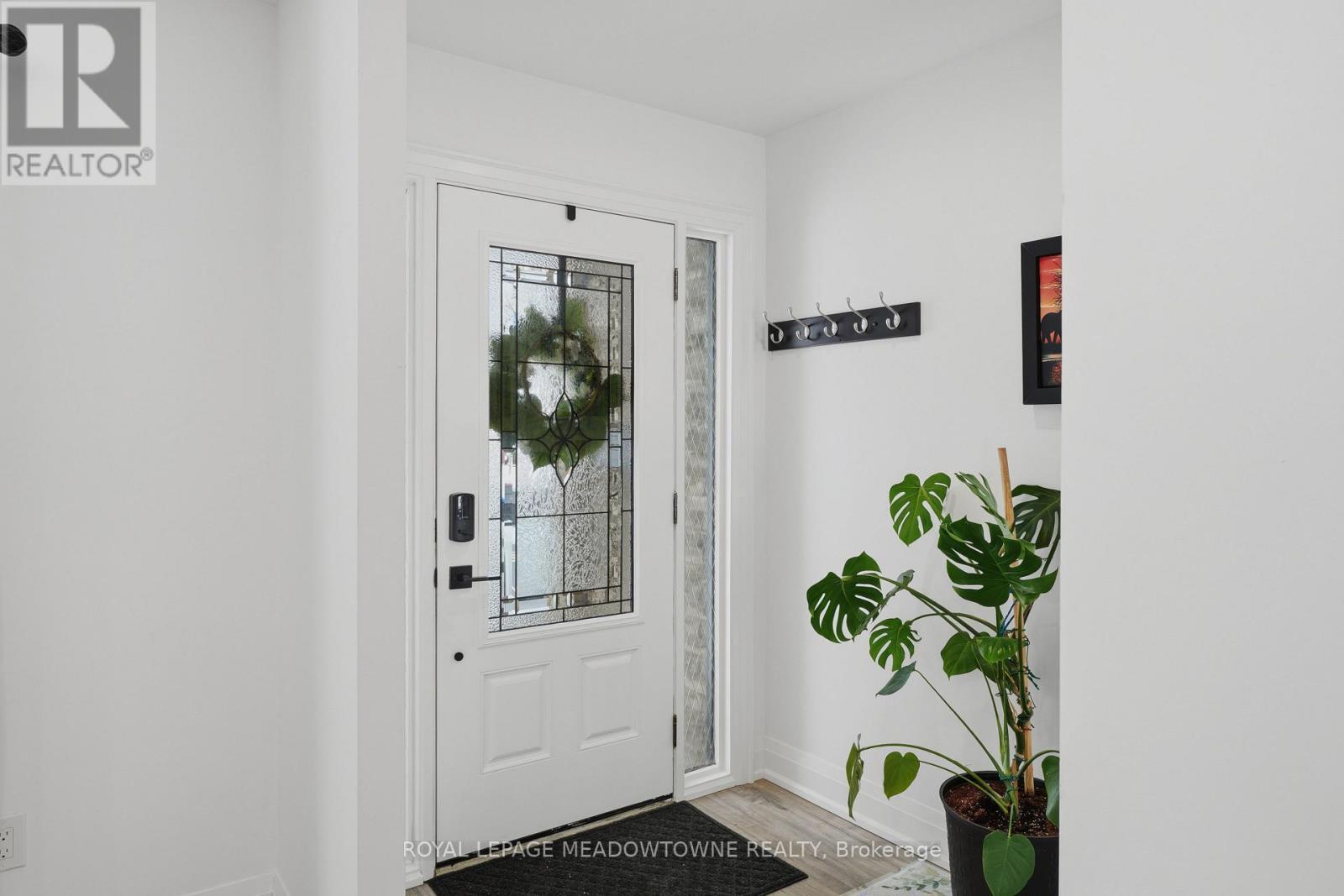 












10 MOTTISTONE COURT

,
Brantford,




Ontario
N3R6L1

