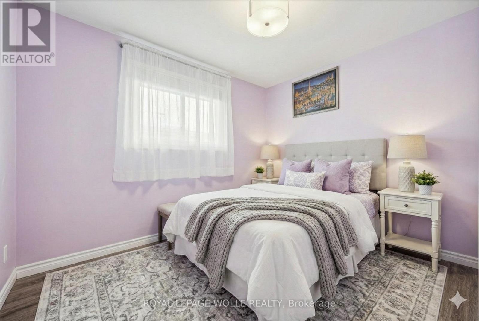 












263 THE COUNTRY WAY

,
Kitchener,




Ontario
N2E2V6

