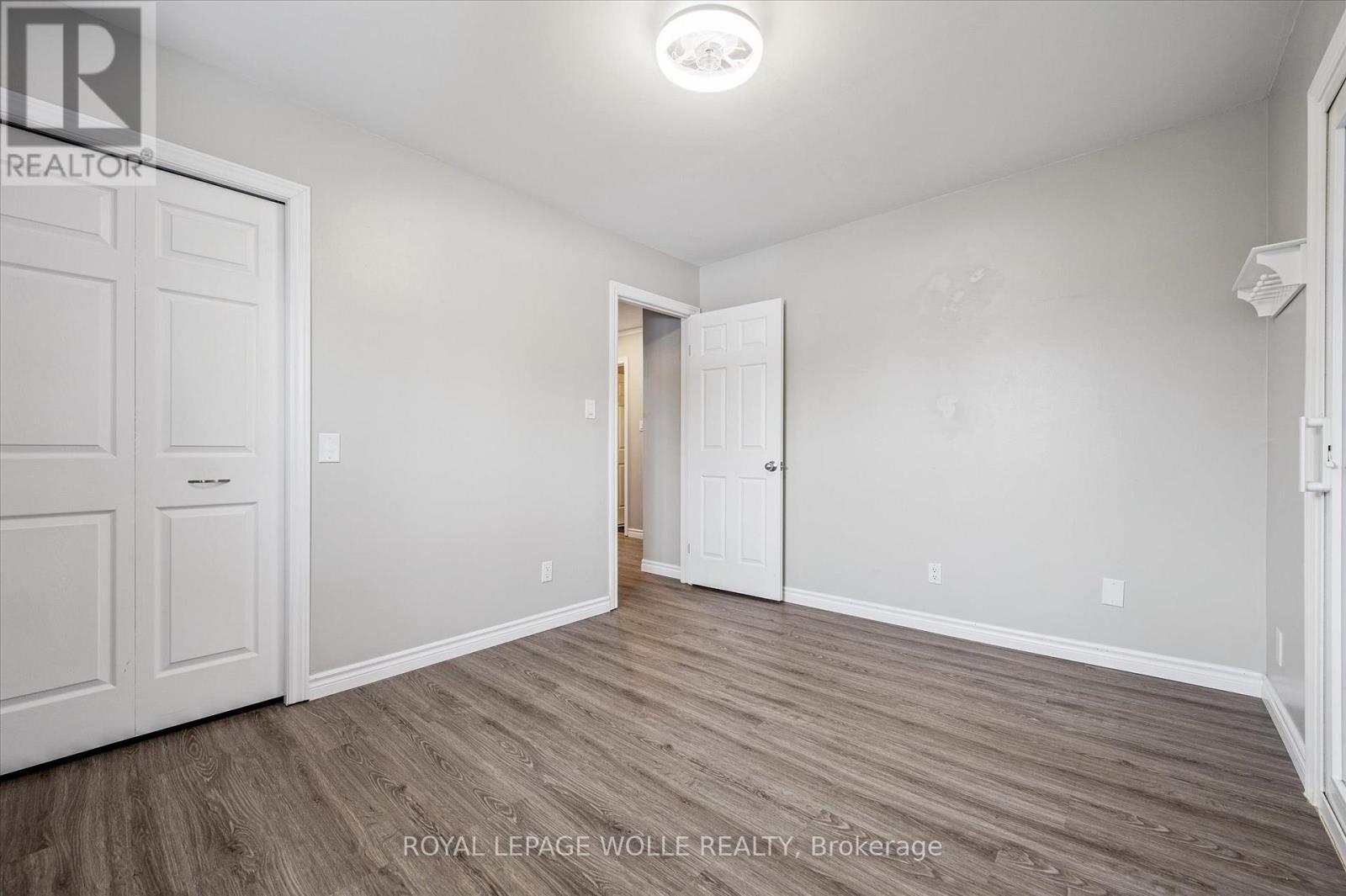 












263 THE COUNTRY WAY

,
Kitchener,




Ontario
N2E2V6

