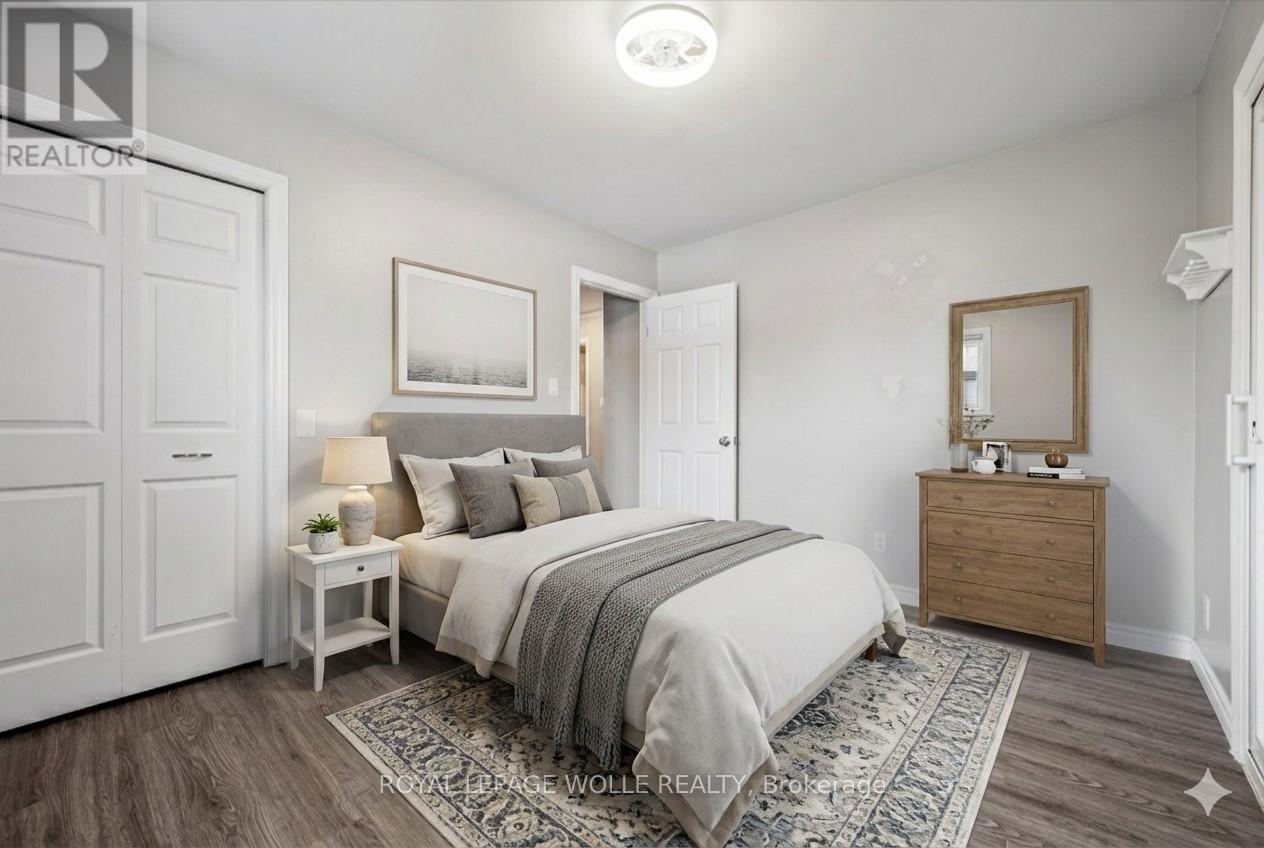 












263 THE COUNTRY WAY

,
Kitchener,




Ontario
N2E2V6

