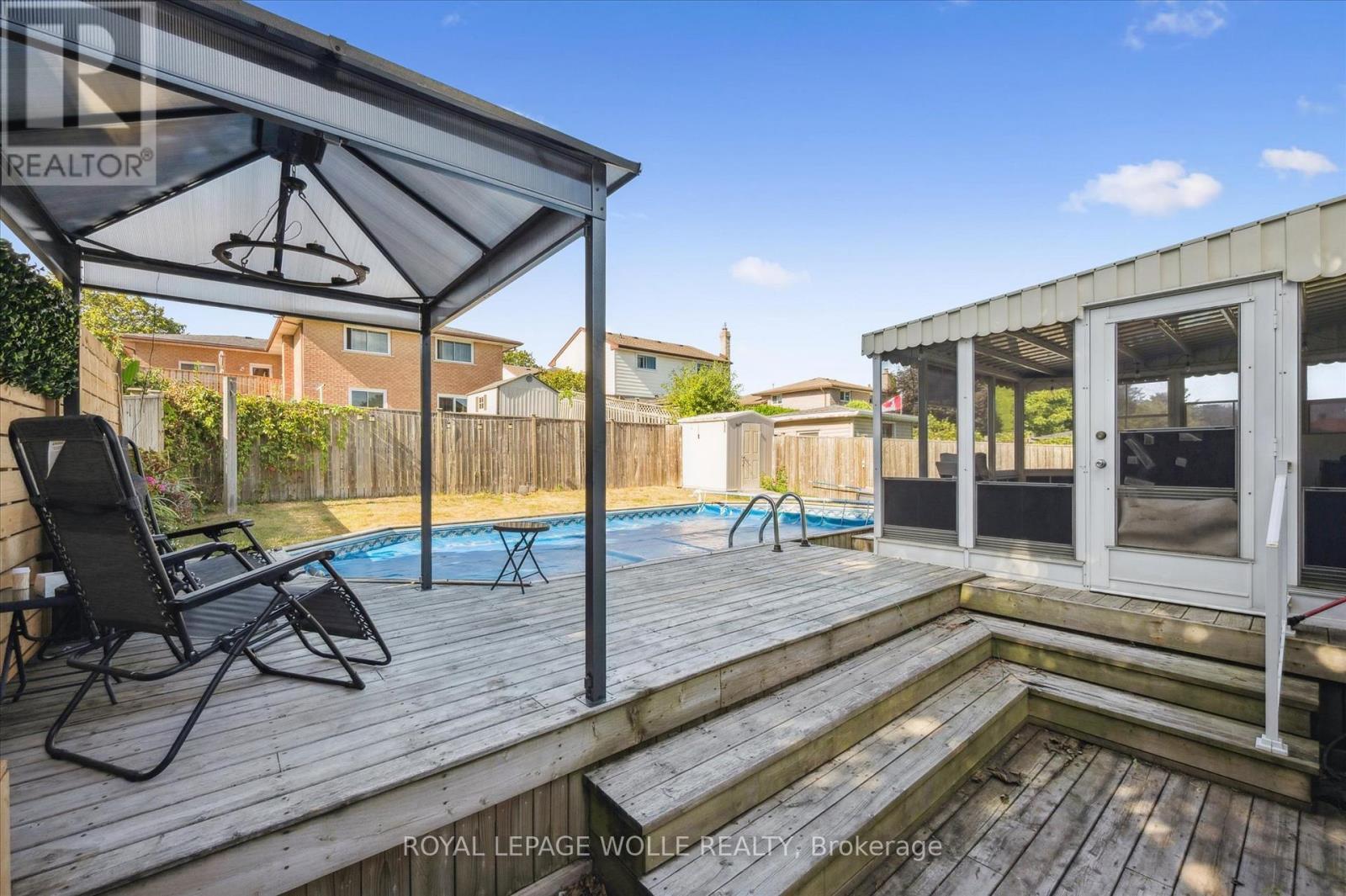 












263 THE COUNTRY WAY

,
Kitchener,




Ontario
N2E2V6

