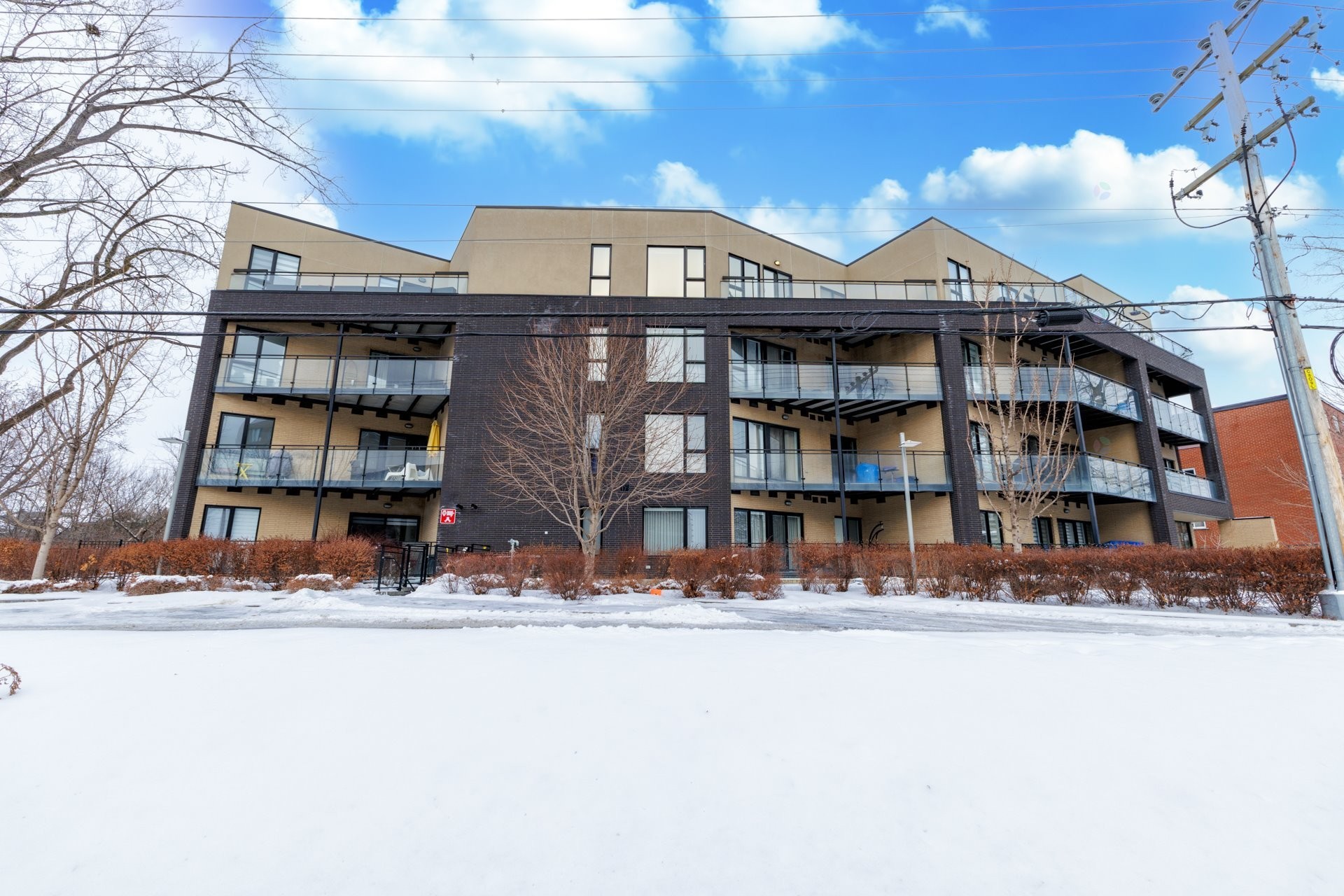 









145


Boul. Bouchard

, 308,
Dorval,




QC
H9S0B2

