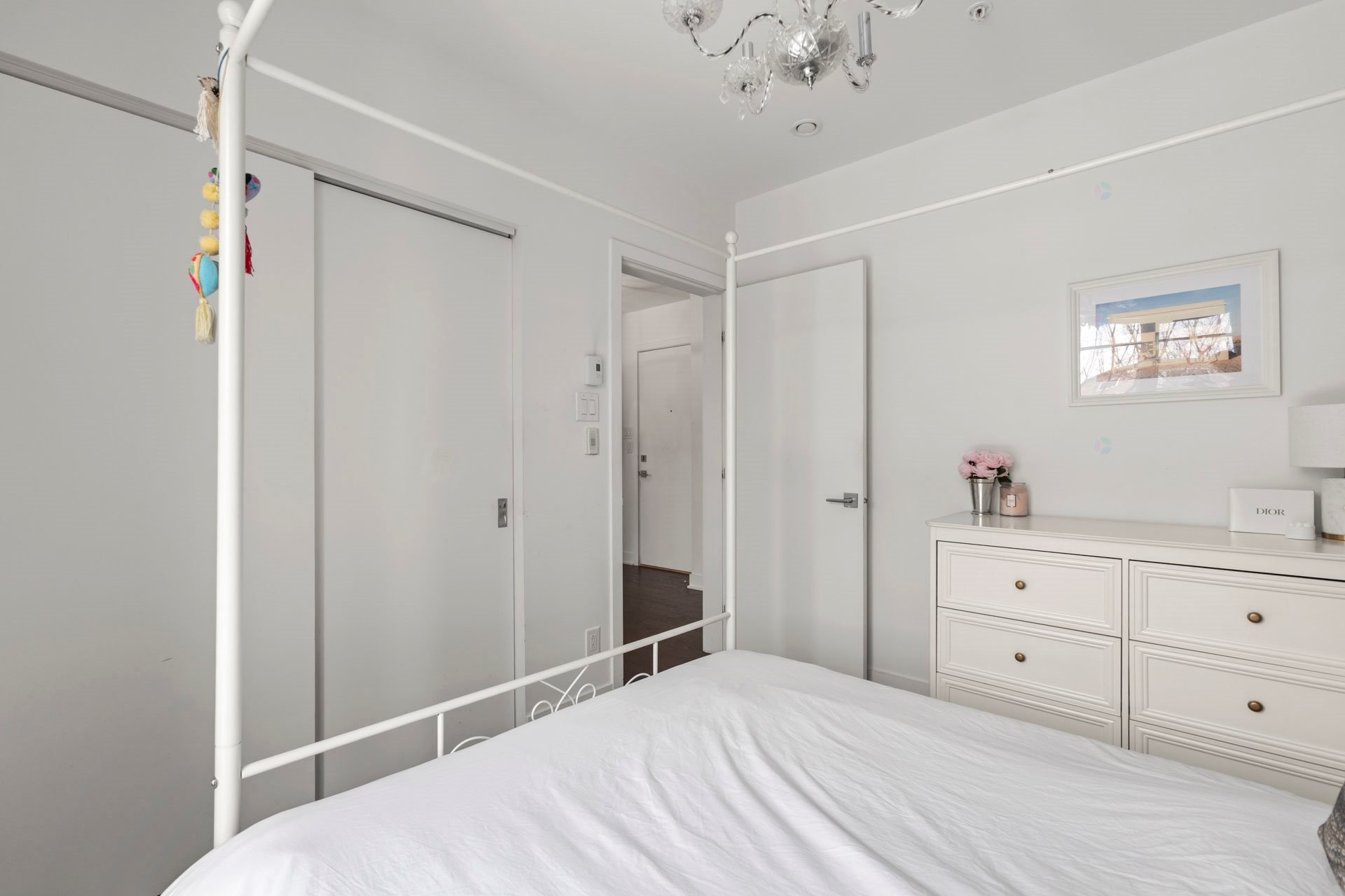 









145


Boul. Bouchard

, 308,
Dorval,




QC
H9S0B2

