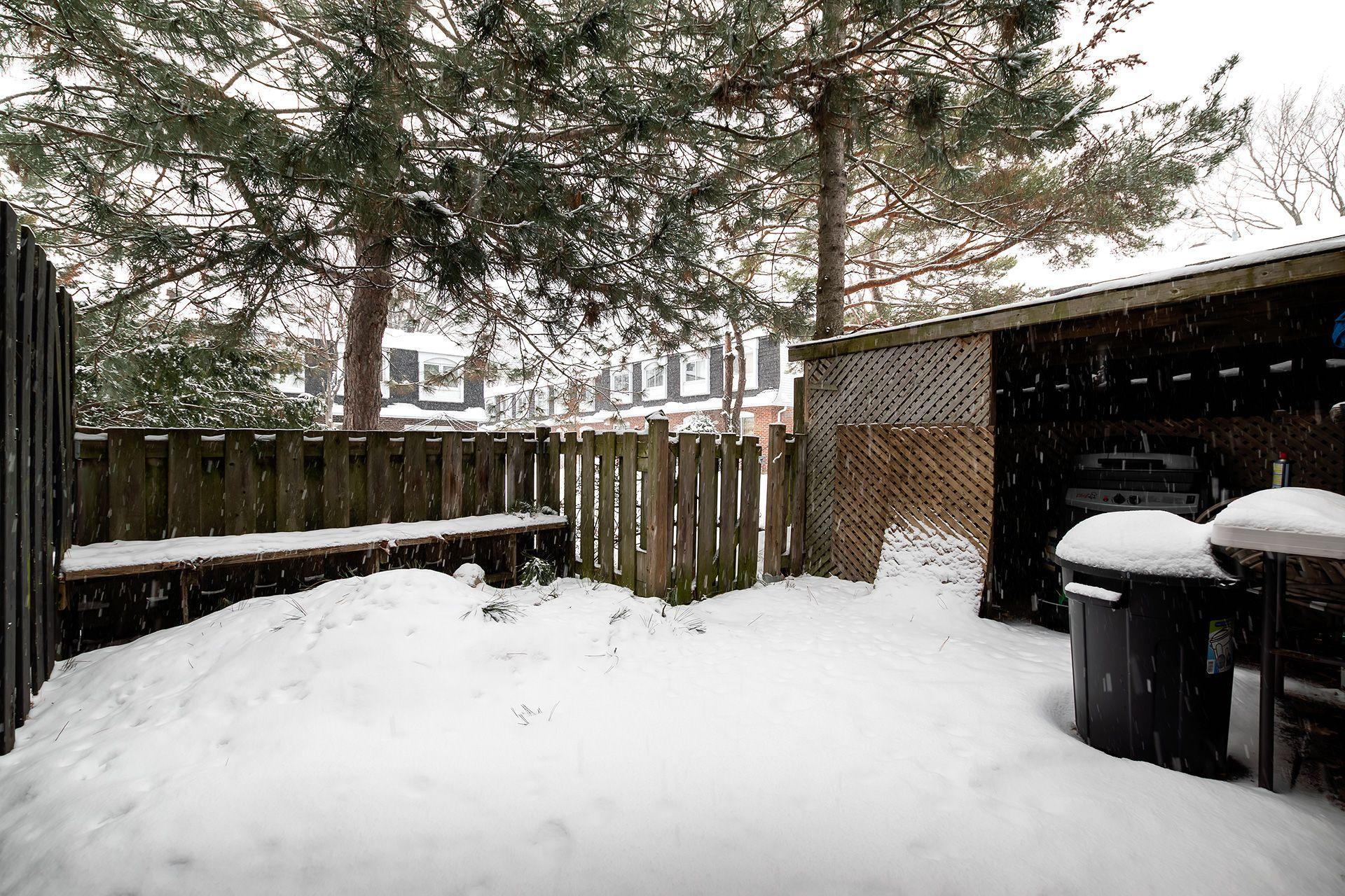 









4838


Rue Lake

,
Dollard-des-Ormeaux,




QC
H9G1G8

