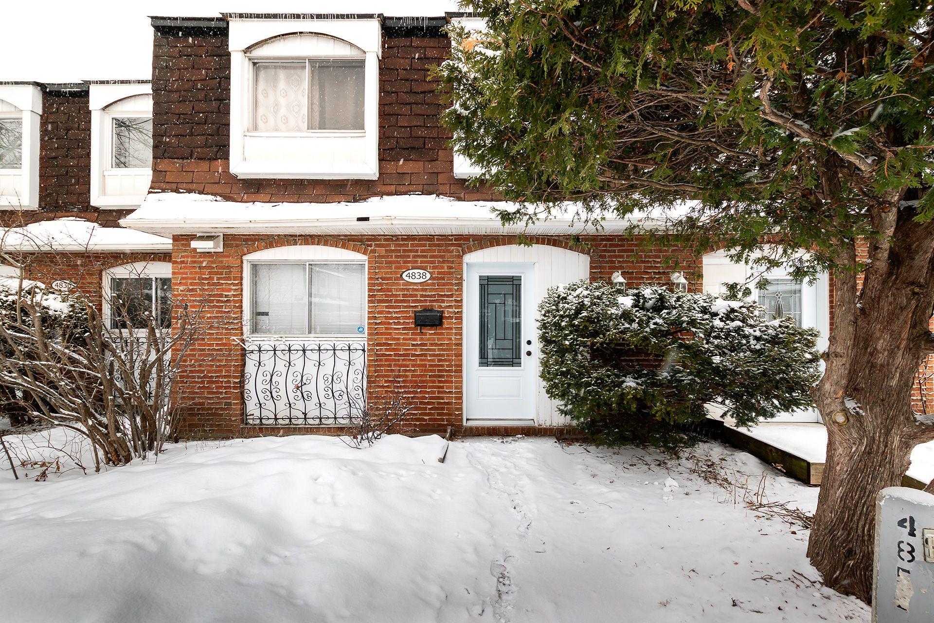 









4838


Rue Lake

,
Dollard-des-Ormeaux,




QC
H9G1G8

