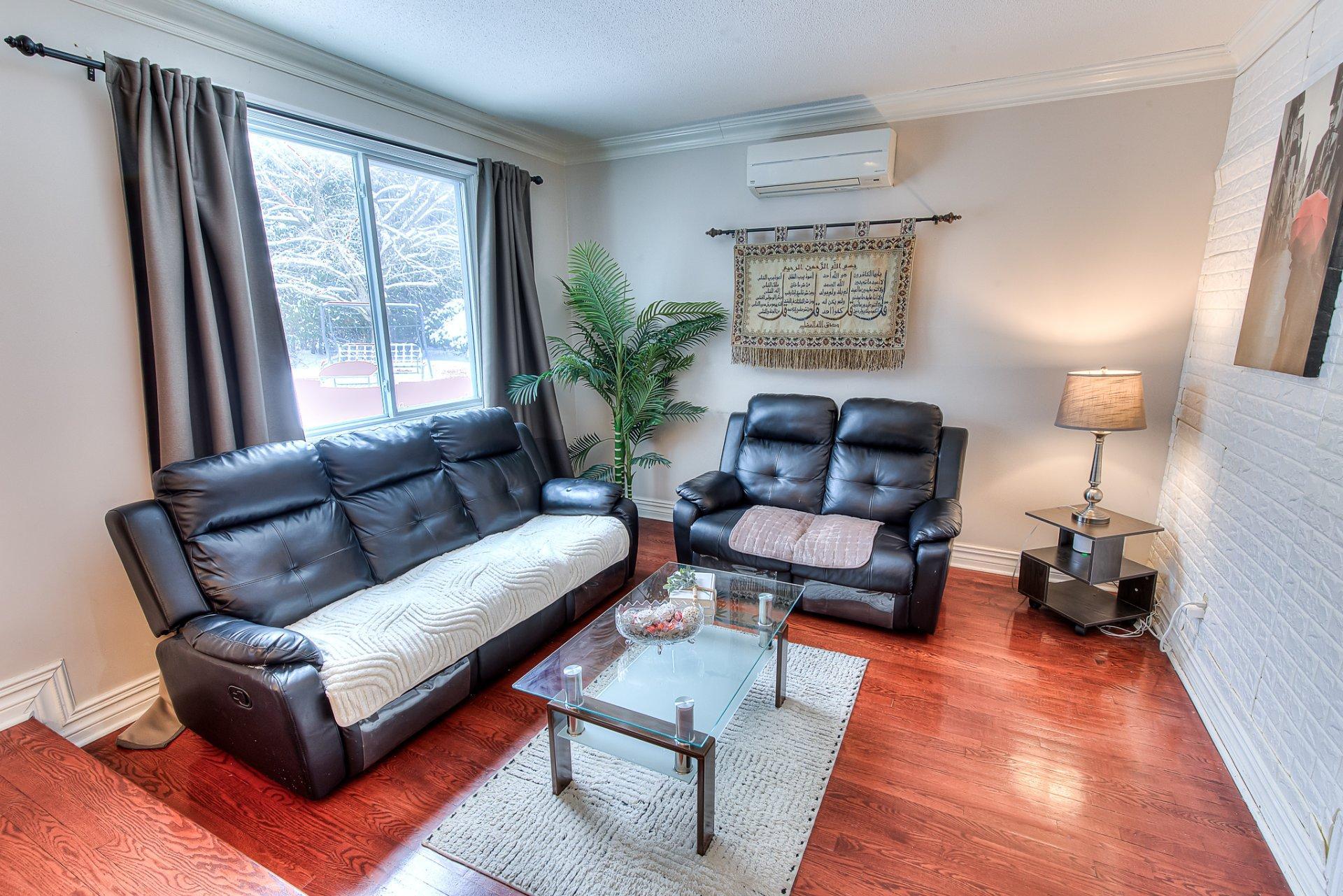 









291


Rue Soupras

,
Montréal (L'Île-Bizard/Sainte-Geneviève),




QC
H9C2E1

