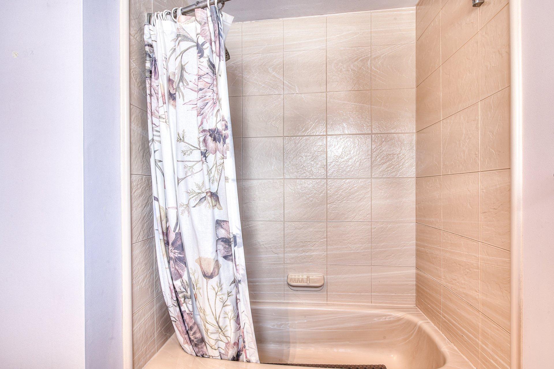 









291


Rue Soupras

,
Montréal (L'Île-Bizard/Sainte-Geneviève),




QC
H9C2E1

