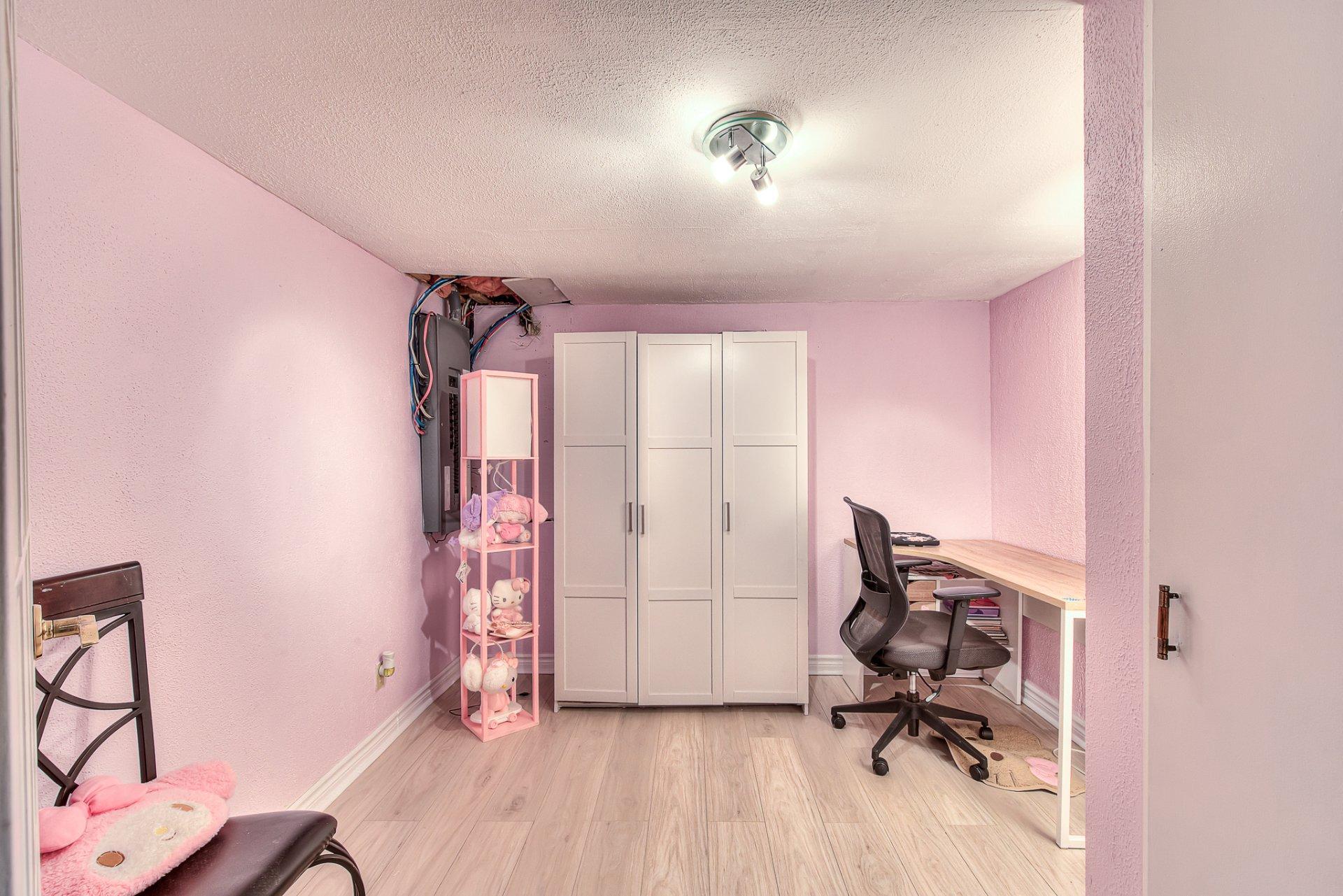 









291


Rue Soupras

,
Montréal (L'Île-Bizard/Sainte-Geneviève),




QC
H9C2E1

