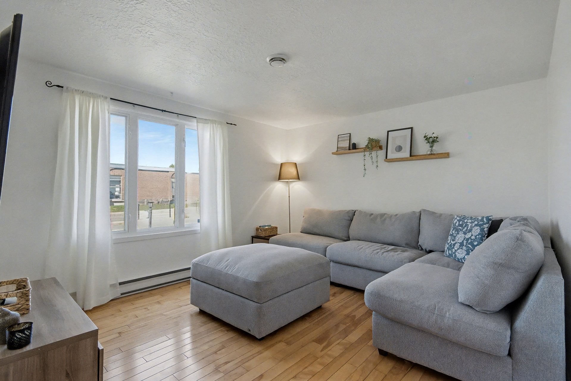 









198


Rue Courville

,
Saint-Jean-sur-Richelieu,




QC
J2W2Y9

