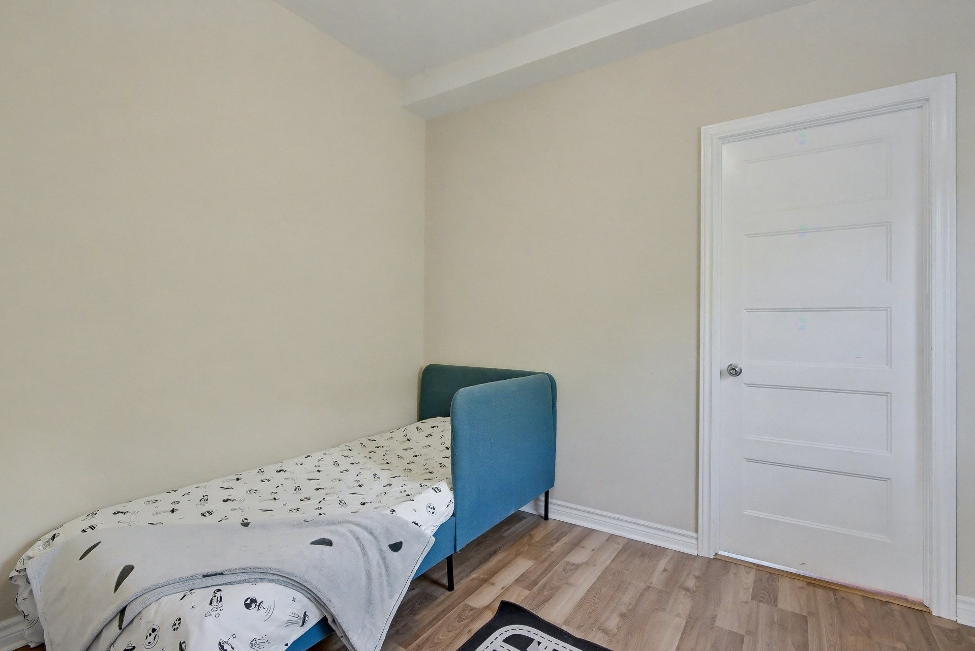 









198


Rue Courville

,
Saint-Jean-sur-Richelieu,




QC
J2W2Y9

