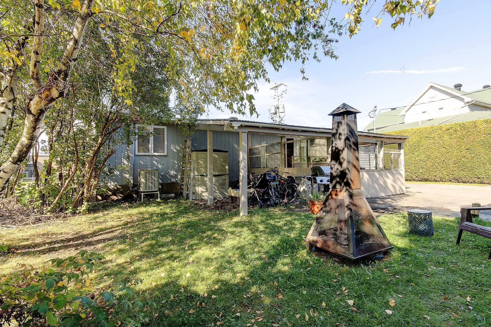 









198


Rue Courville

,
Saint-Jean-sur-Richelieu,




QC
J2W2Y9

