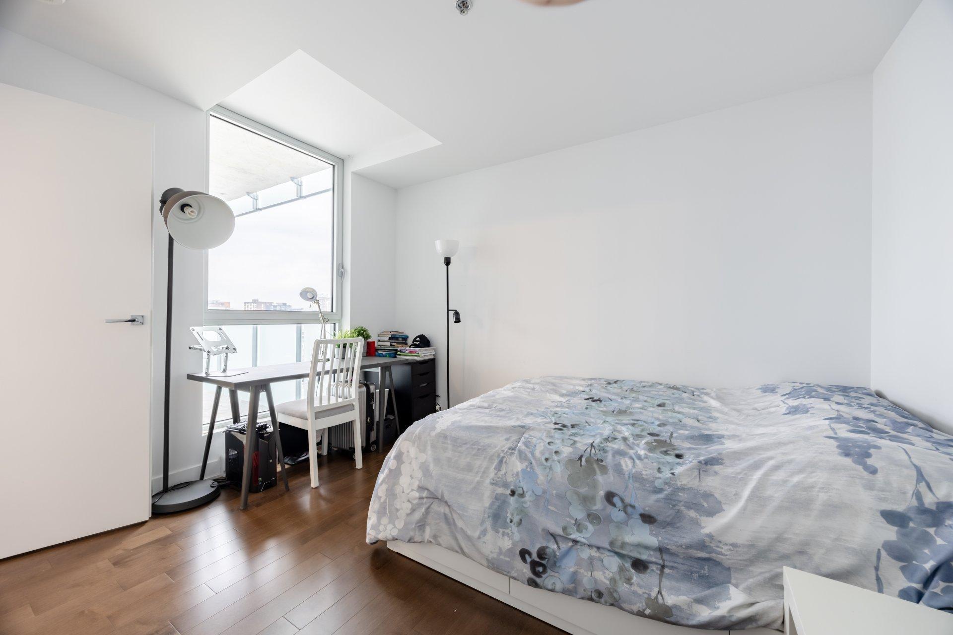 









1211


Rue Drummond

, 2405,
Montréal (Ville-Marie),




QC
H3G0B6

