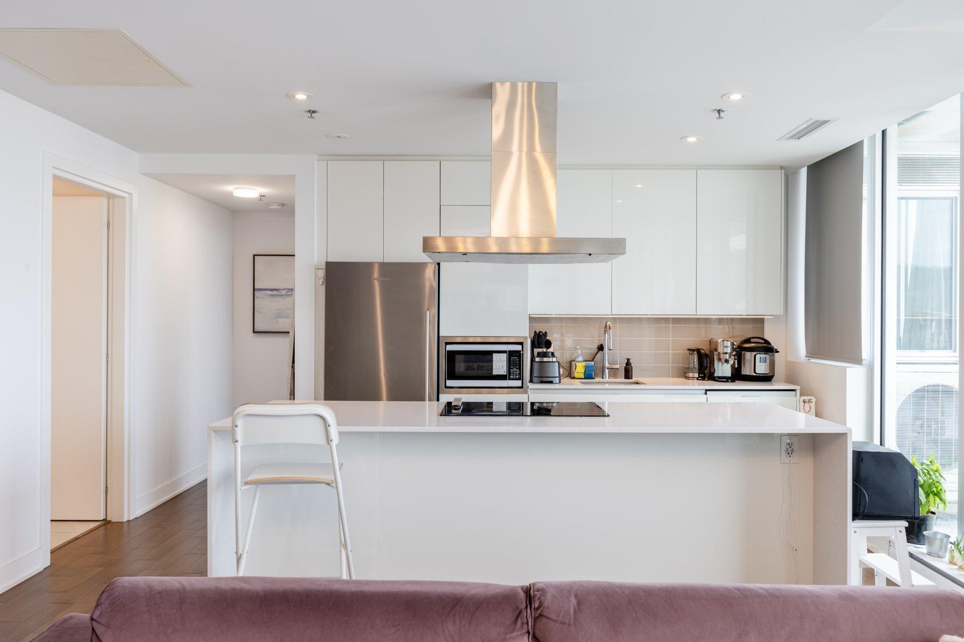 









1211


Rue Drummond

, 2405,
Montréal (Ville-Marie),




QC
H3G0B6

