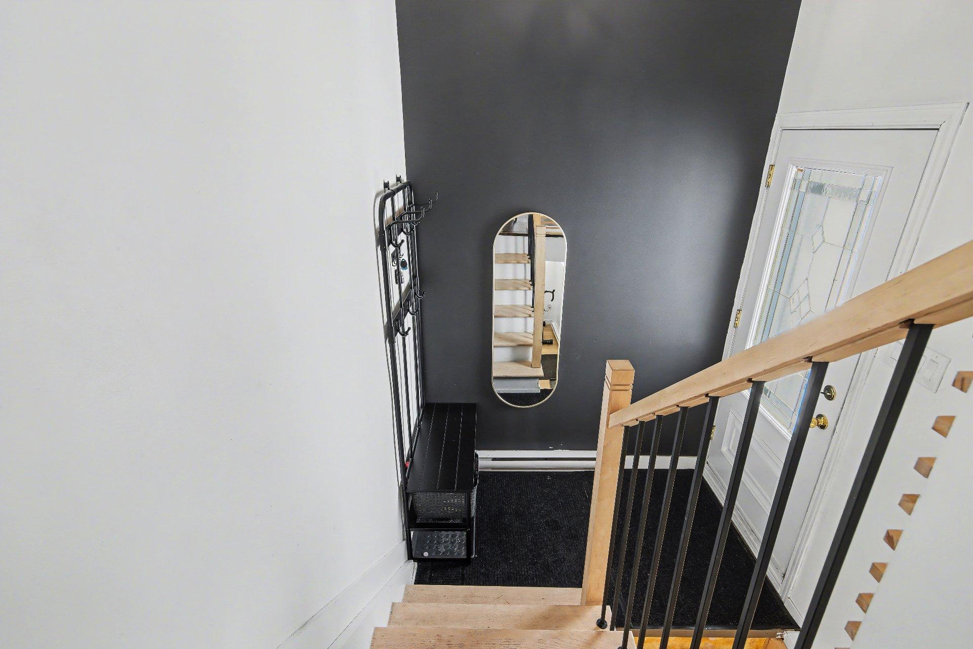 









1025


Boul. de Normandie

,
Saint-Jean-sur-Richelieu,




QC
J3A1J8

