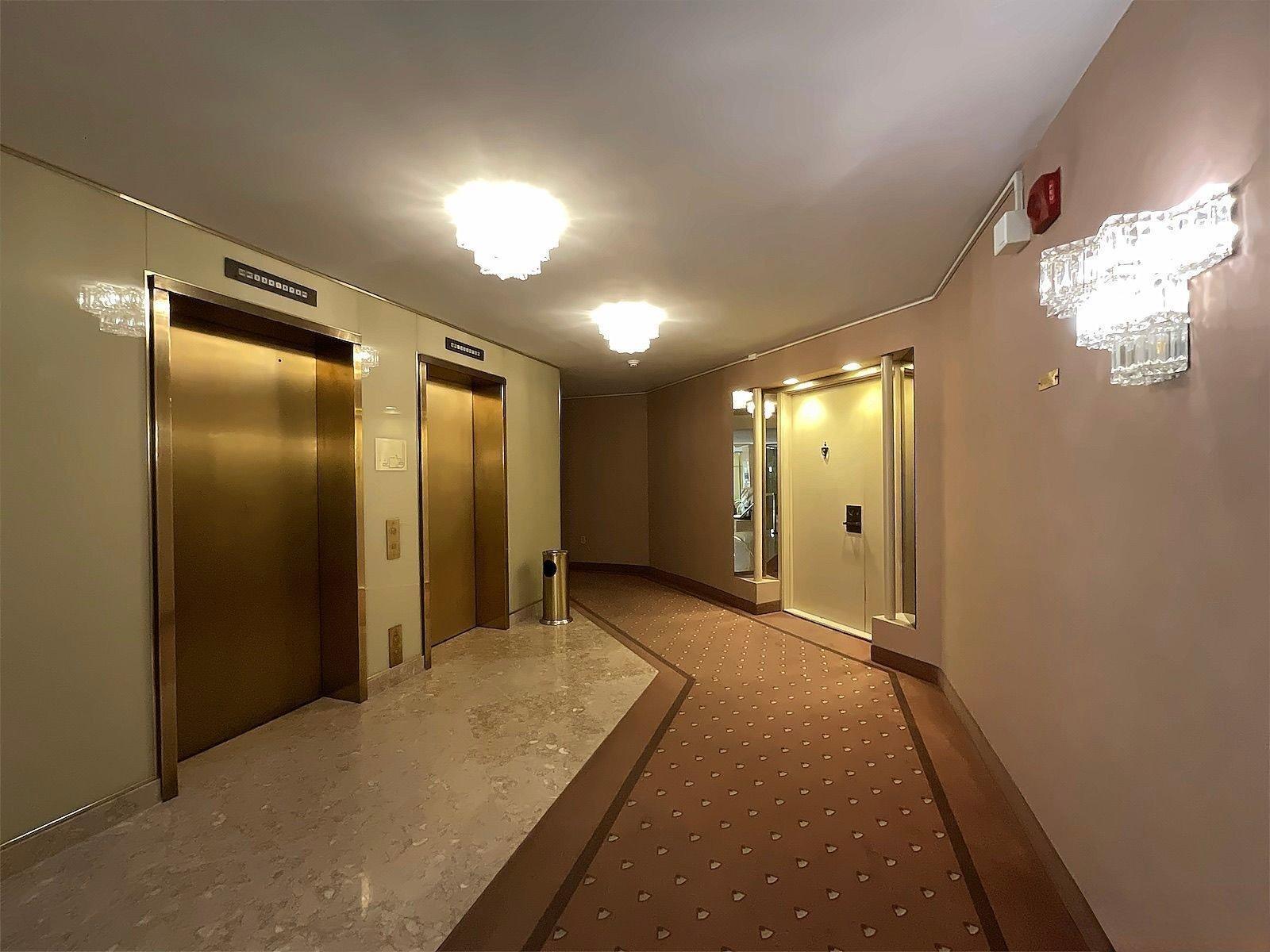 









5700


Av. Rembrandt

, 104,
Côte-Saint-Luc,




QC
H4W3E6

